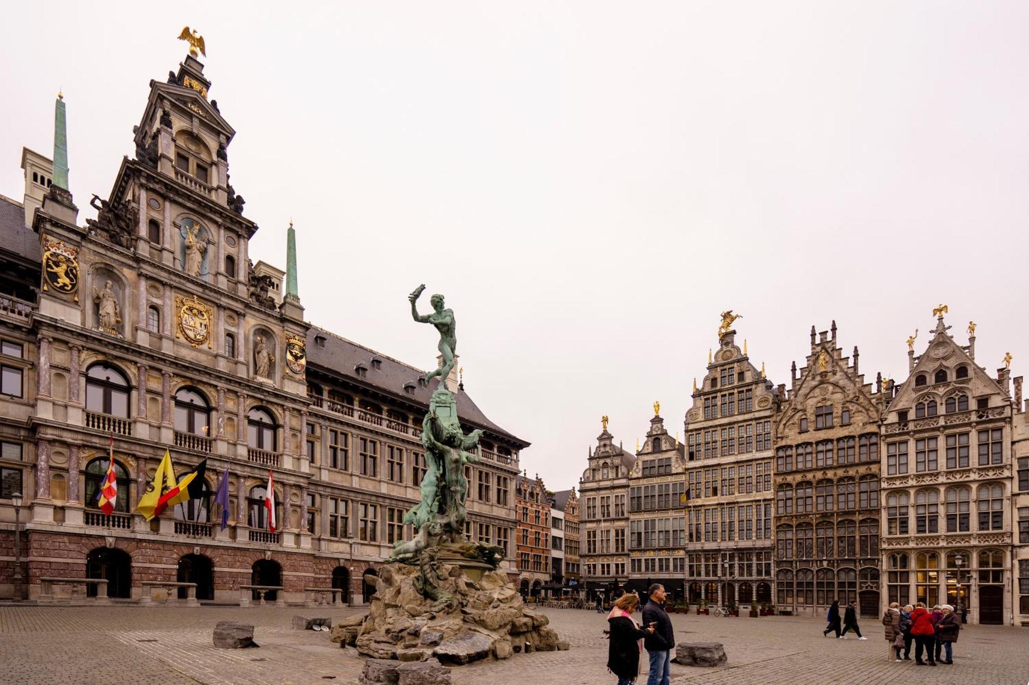 Shway - The Captain'S View Antwerp Exterior photo